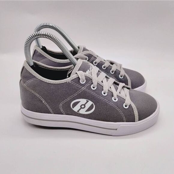 Heelys Casual Grey Skate‎ Sneakers Boys Size 4 Classic Shoes Skates Heelys - Picture 1 of 8